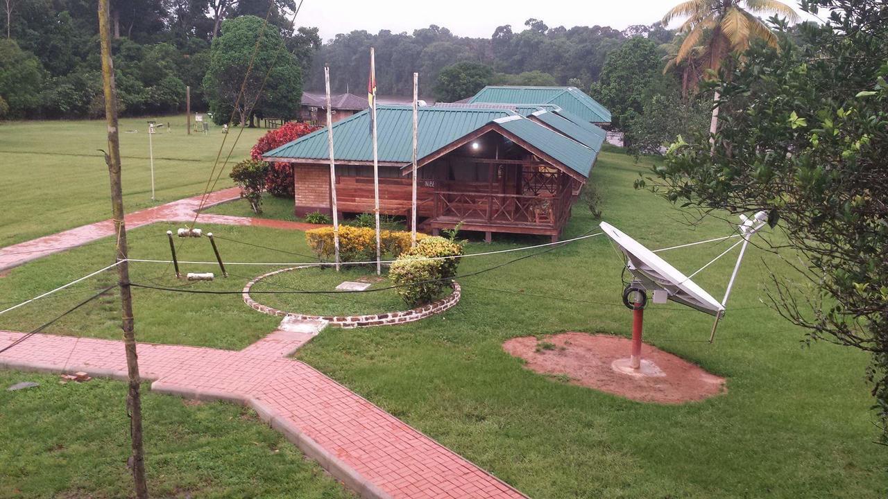 Iwokrama River Lodge Makari Ngoại thất bức ảnh