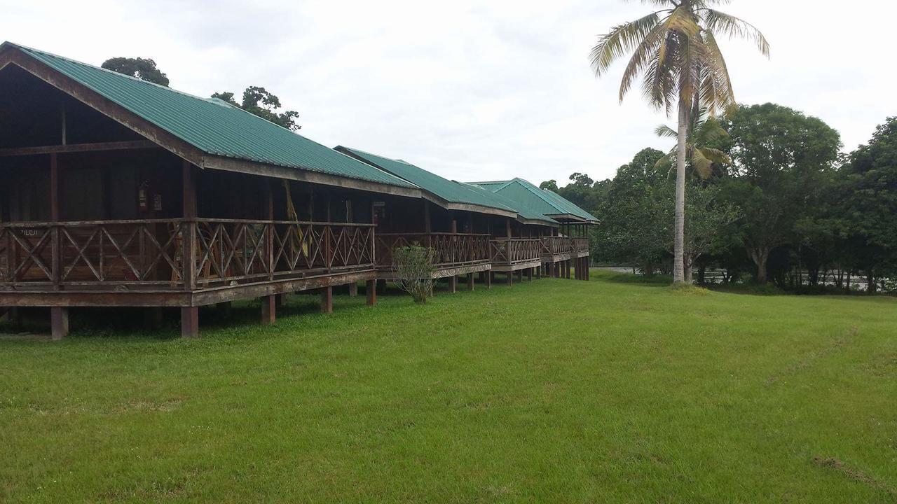 Iwokrama River Lodge Makari Ngoại thất bức ảnh