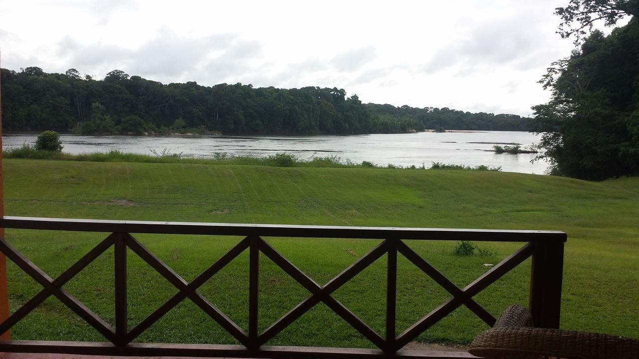 Iwokrama River Lodge Makari Ngoại thất bức ảnh
